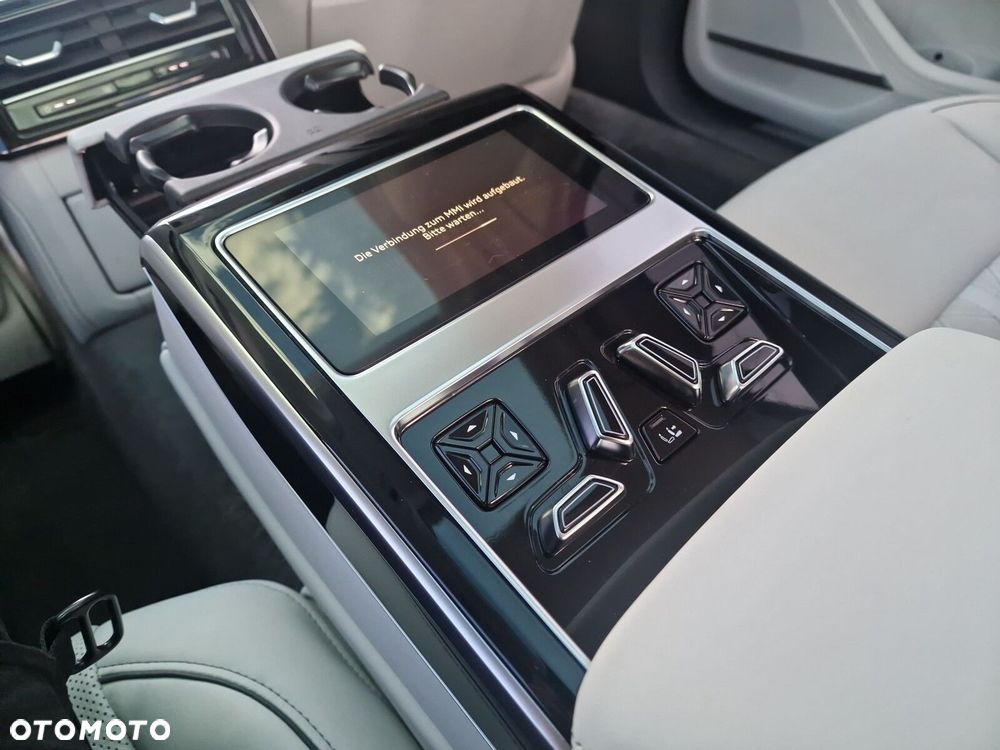 Audi A8 - 28