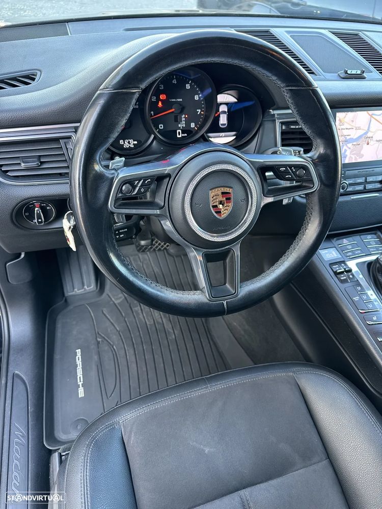 Porsche Macan 2.0T - 21