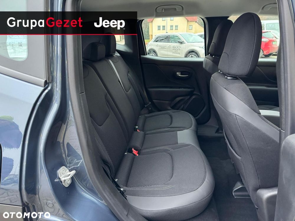 Jeep Renegade - 13