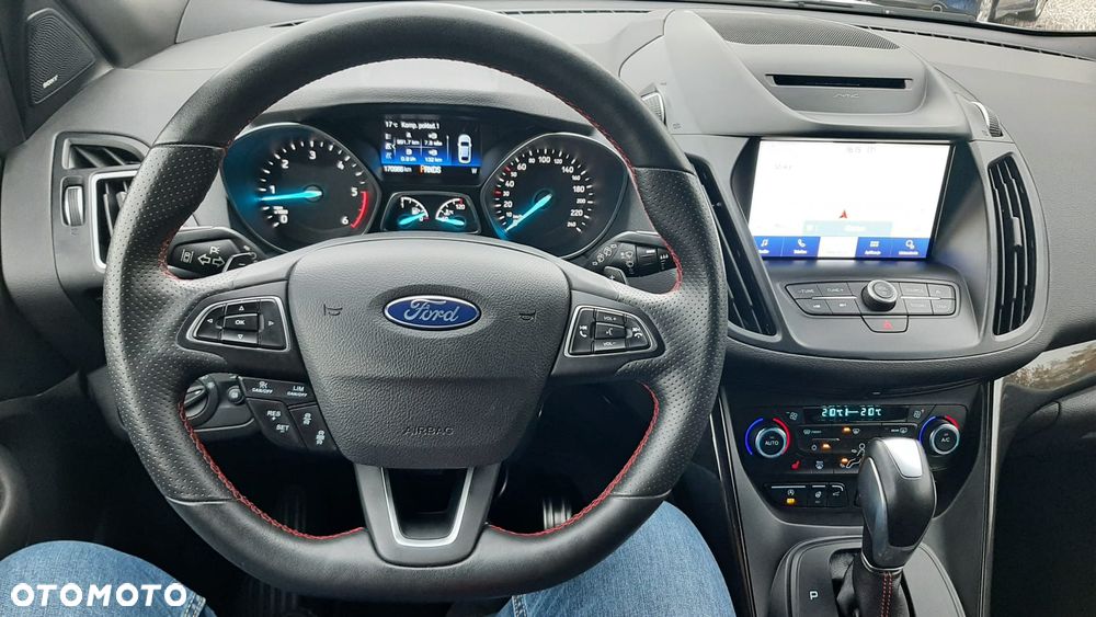 Ford Kuga 2.0 TDCi 4x4 ST-Line - 13
