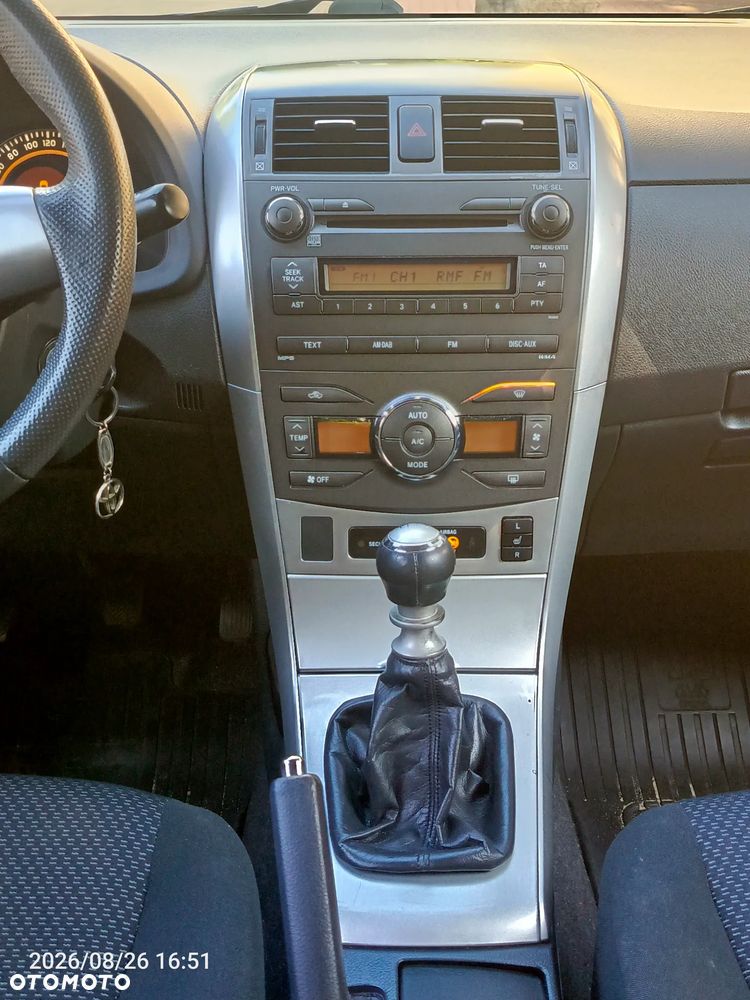 Toyota Corolla 1.6 Premium - 3