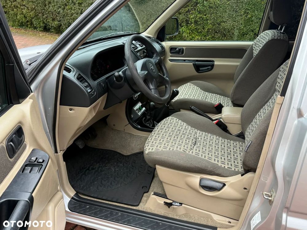 Nissan Terrano - 18