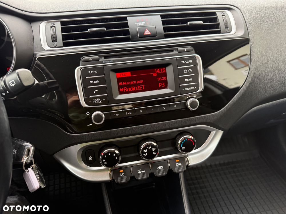 Kia Rio 1.2 M - 19