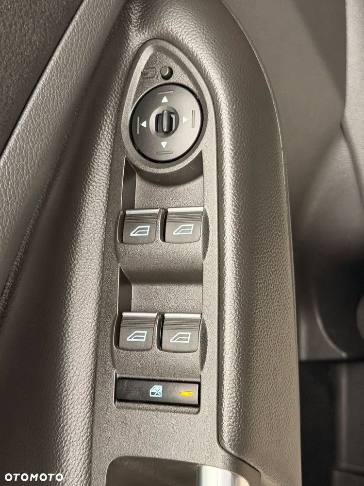Ford Kuga 1.5 EcoBoost FWD Titanium ASS - 3