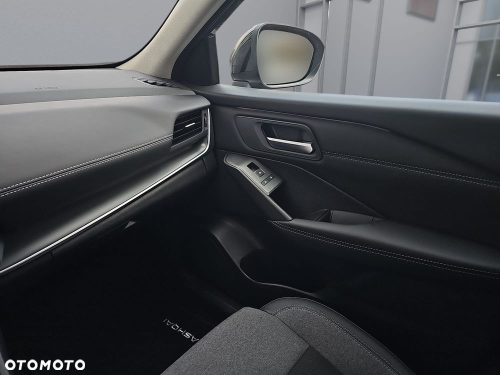 Nissan Qashqai 1.3 DIG-T MHEV N-Connecta Xtronic - 12