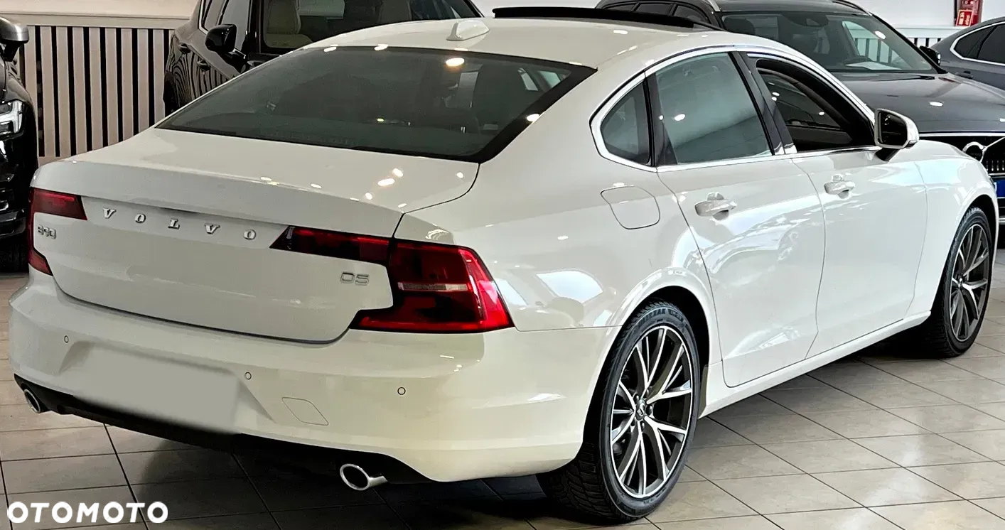 Volvo S90 - 16