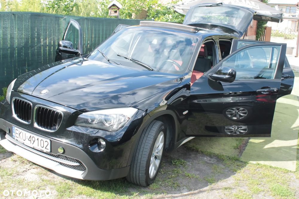 BMW X1 sDrive18d xLine - 25