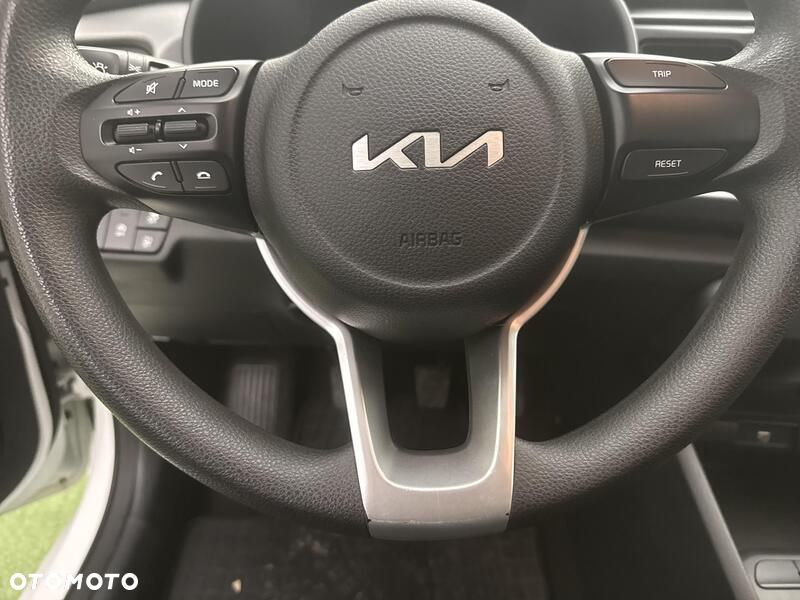 Kia Rio - 13