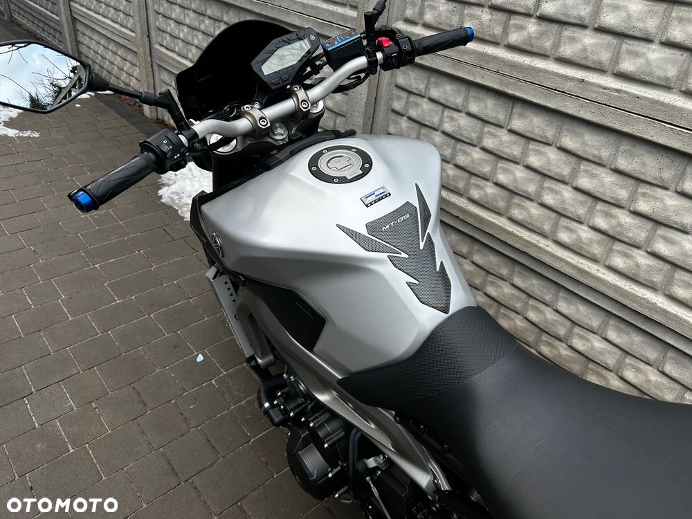 Yamaha MT - 11