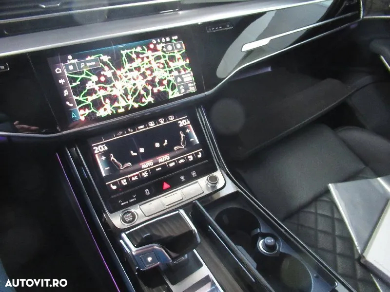 Audi A8 - 7