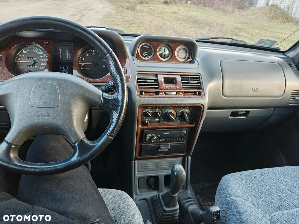 Mitsubishi Pajero 2.8 TD GLS 4os - 12