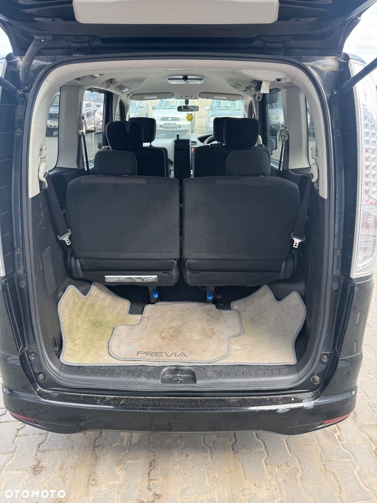 Nissan Serena - 33