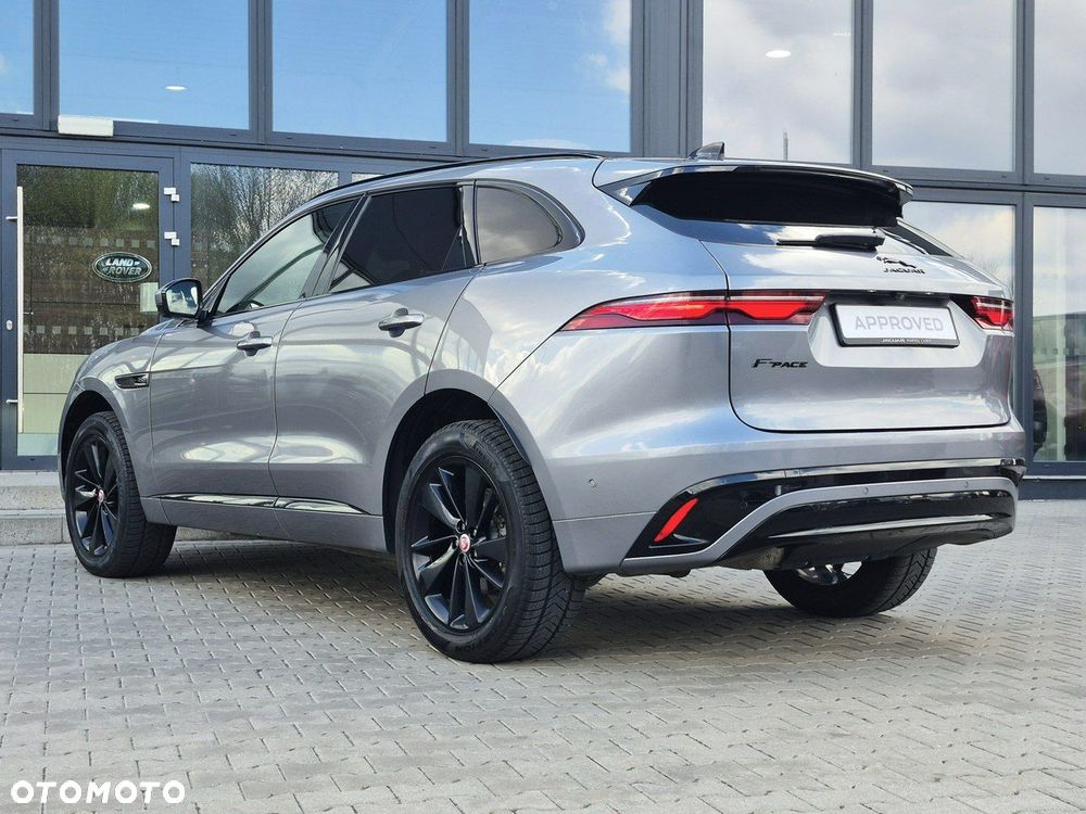 Jaguar F-Pace - 11