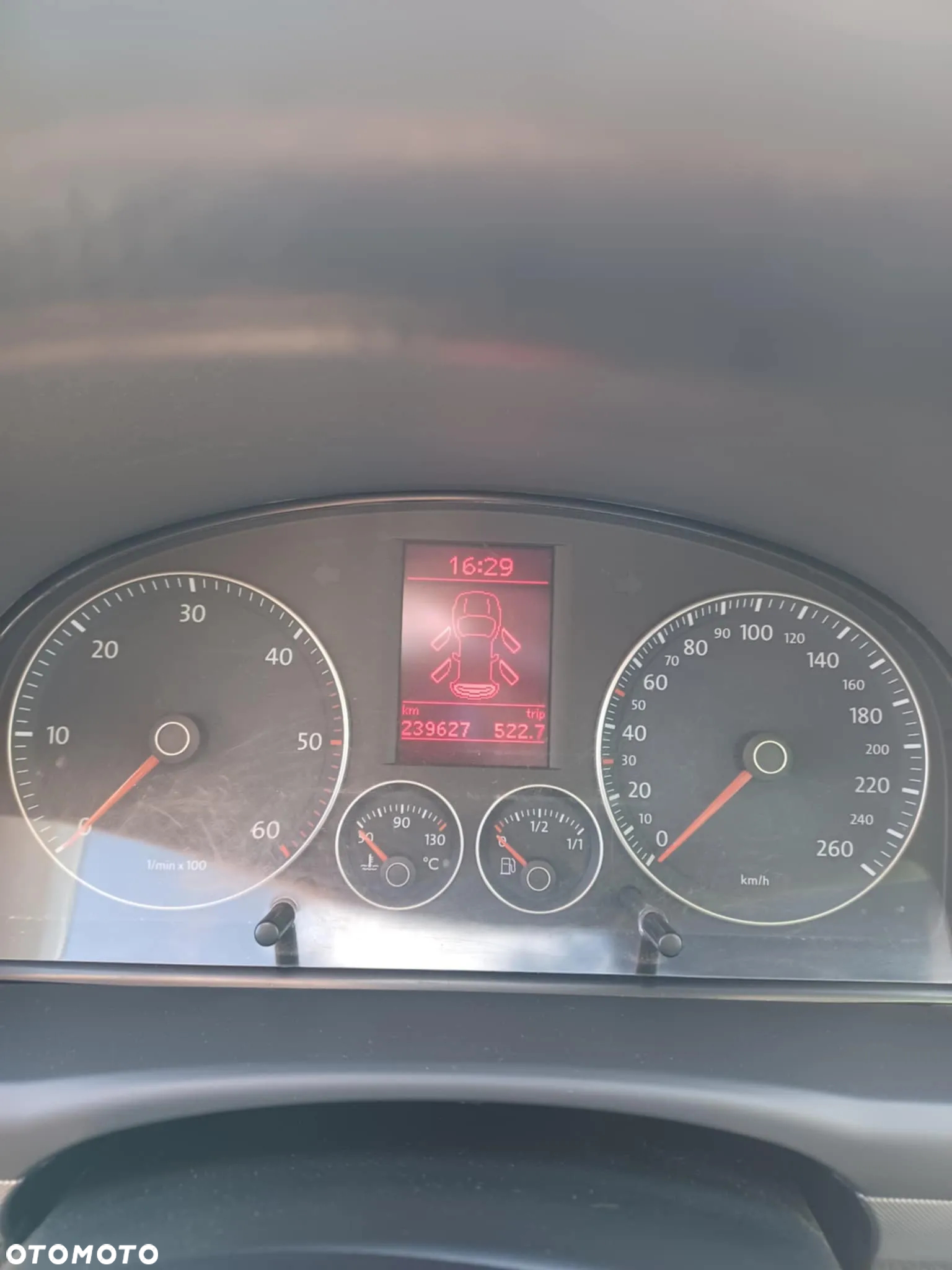 Volkswagen Touran - 7