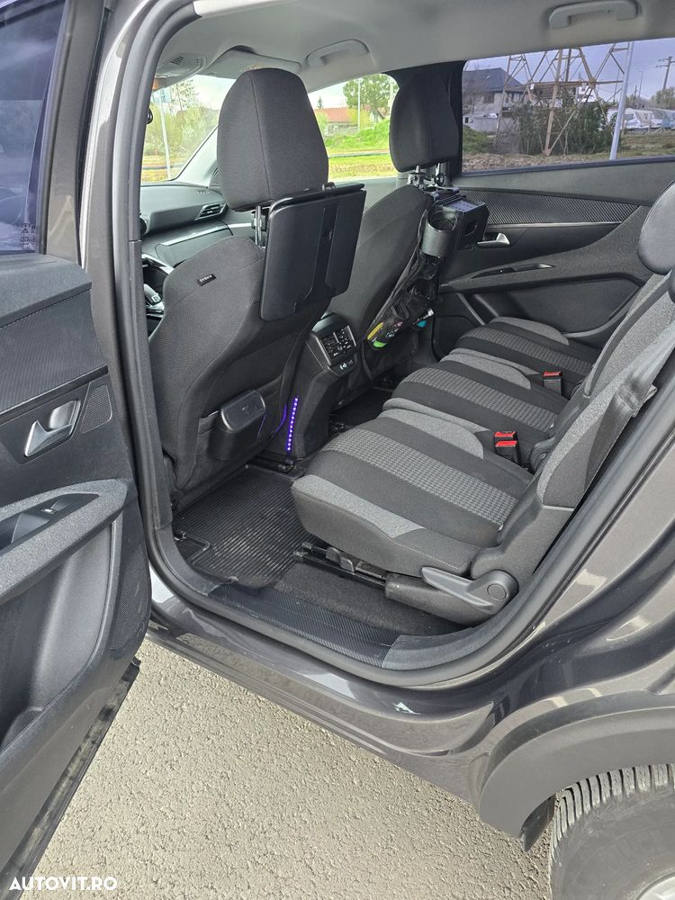 Peugeot 5008 1.2 Puretech Turbo s&s EAT8 Allure - 8