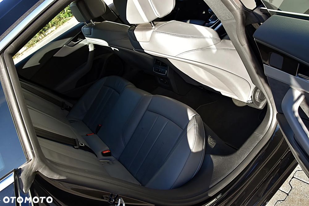 Audi A5 Sportback 40 TFSI S tronic S line - 17