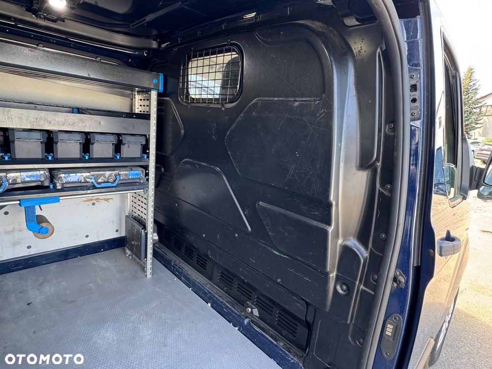 Ford TRANSIT CUSTOM - 22