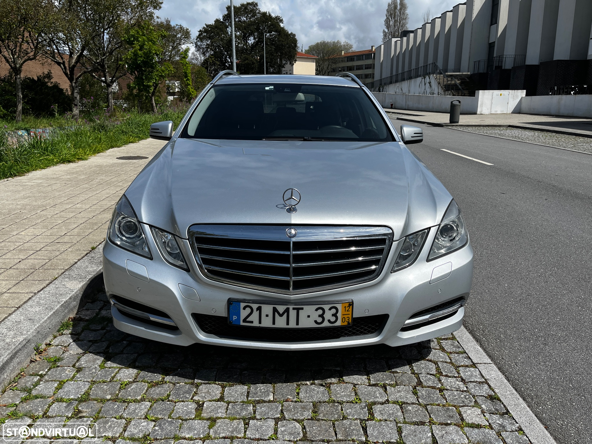 Mercedes-Benz E 250 CDi Avantgarde BlueEfficiency Auto. - 4