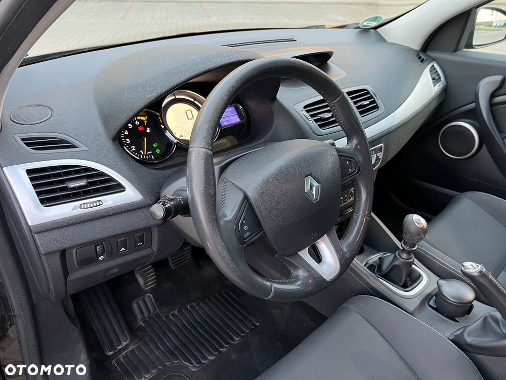 Renault Megane Grandtour TCe 130 Dynamique - 22