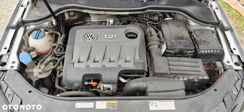 Volkswagen Passat - 14
