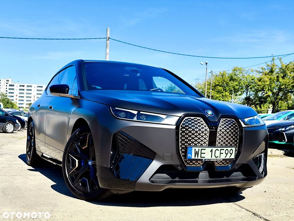BMW iX xDrive50 111.5kWh Signature - 1