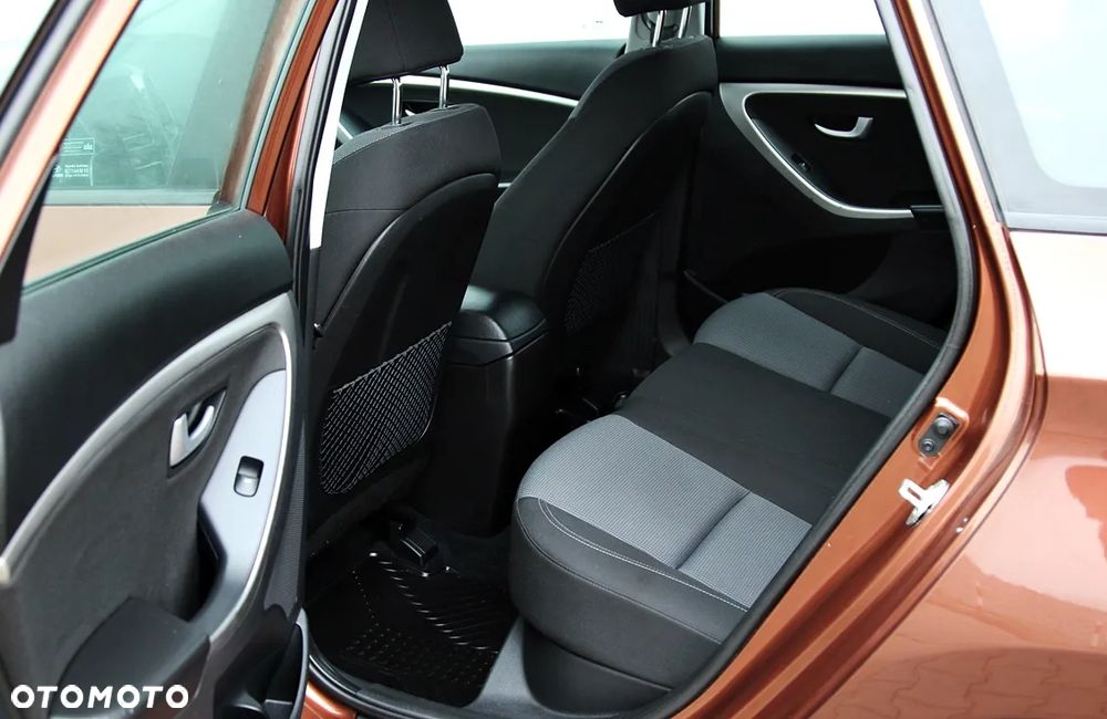 Hyundai i30 1.6 GDI Premium - 28