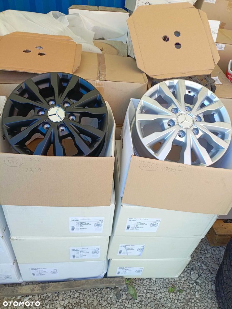 Nowe felgi aluminiowe Mercedes Sprinter 6x130 et54 6,5jx16 - 1