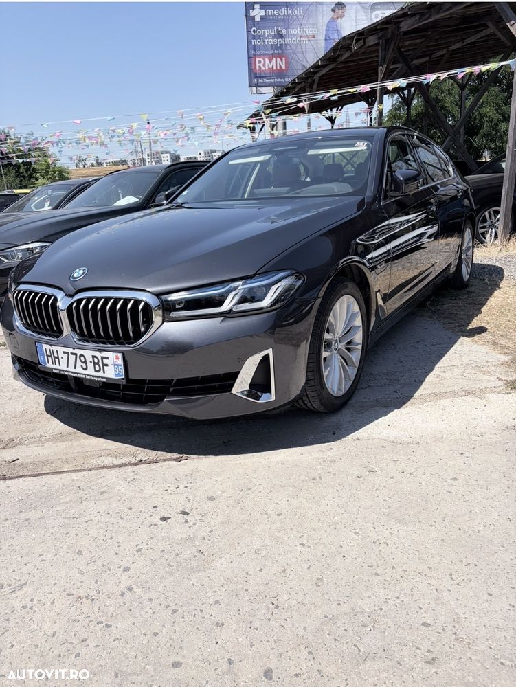 BMW Seria 5 520e Aut. Luxury Line - 1