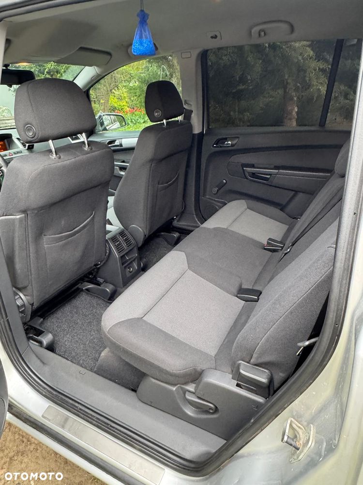 Opel Zafira 1.8 Family Plus - 4
