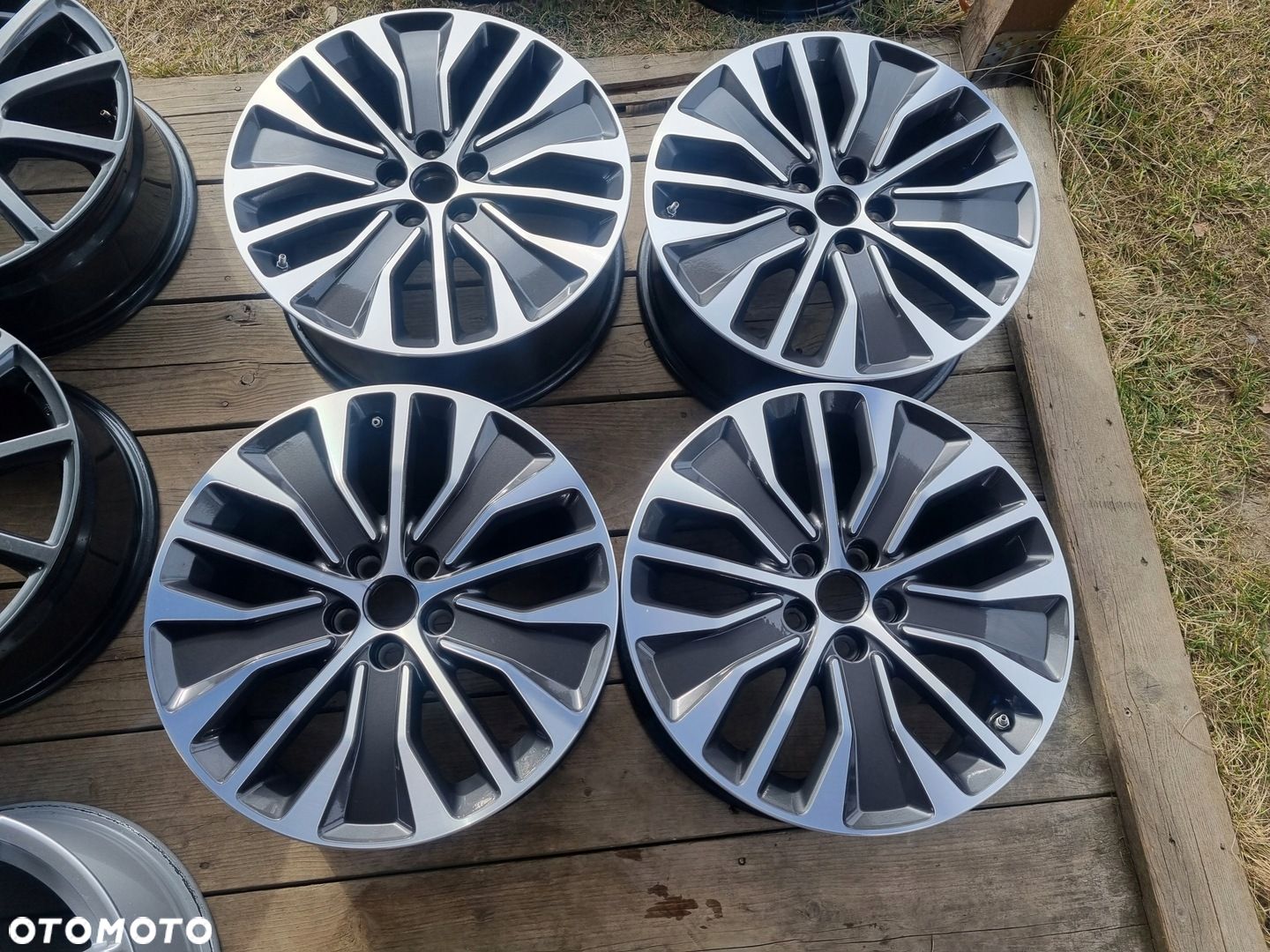 JAGUAR F-PACE,E-PACE,I-PACE,S-TYPE alu 7,5x18 ET45 5x108 4szt,super stan - 1