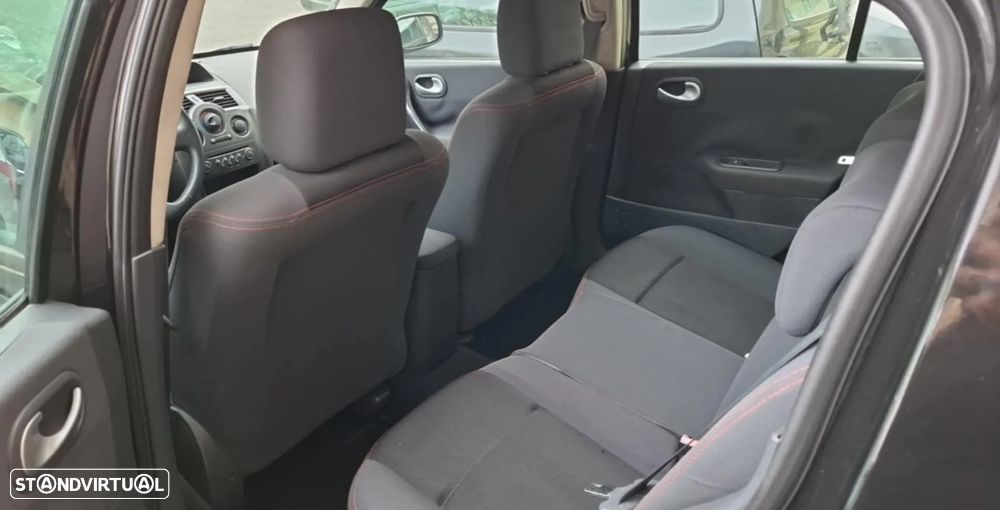 Renault Mégane 1.5 dCi Dynamique - 11