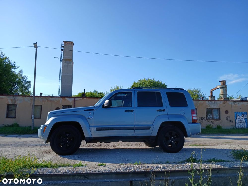 Jeep Liberty - 9
