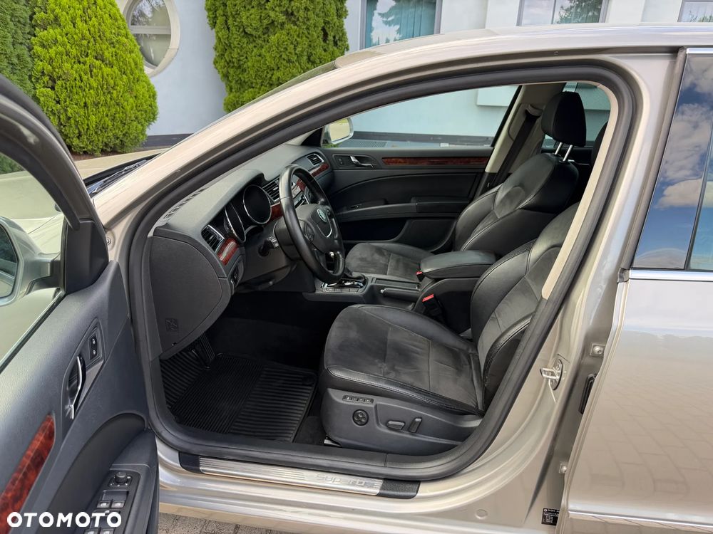 Skoda Superb 2.0 TSI Platinum DSG - 14