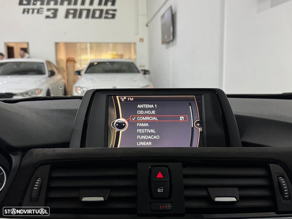 BMW 328 i Auto Pack M - 20