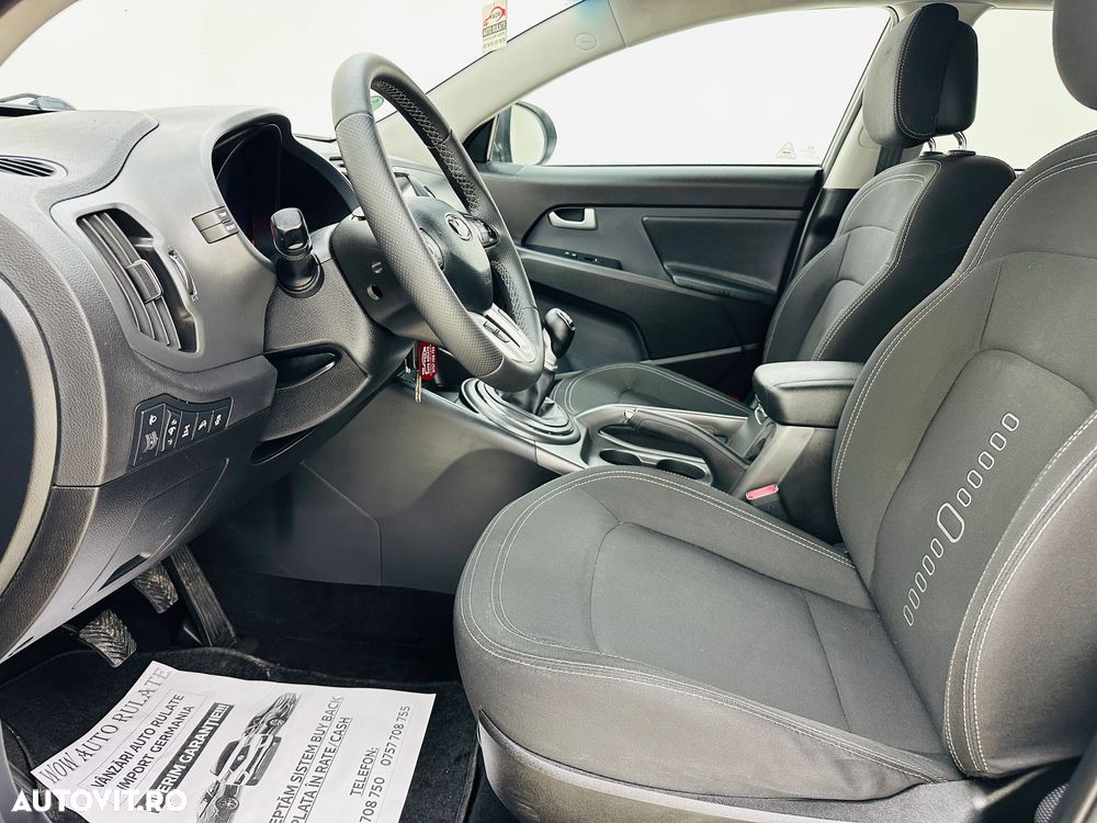 Kia Sportage 2.0 CRDI 4WD Dream-Team Edition - 9
