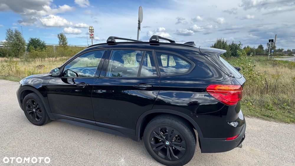 BMW X1 sDrive18i xLine - 10