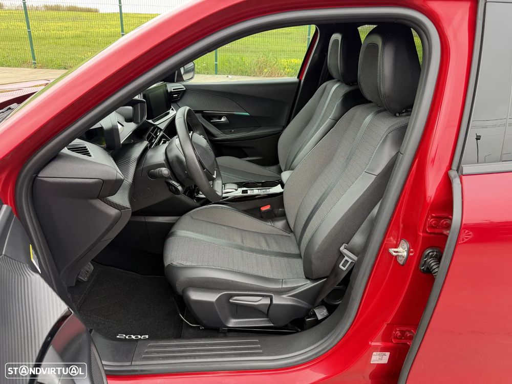 Peugeot e-2008 Allure - 15