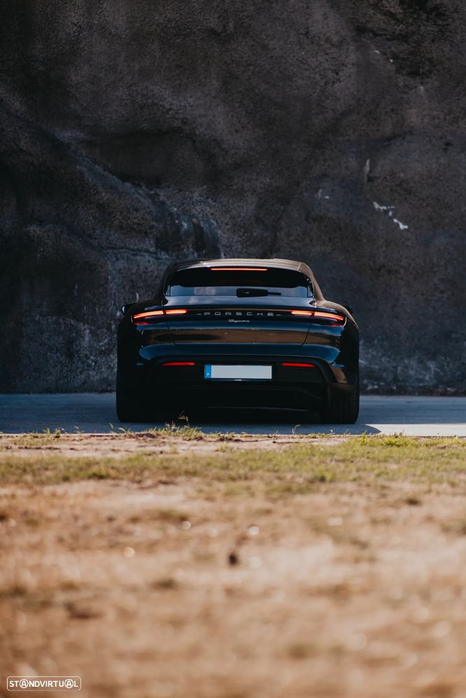 Porsche Taycan Sport Turismo - 50