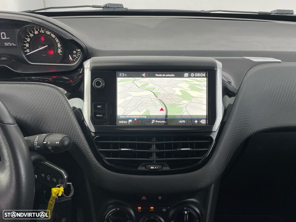 Peugeot 208 1.2 PureTech Style - 15