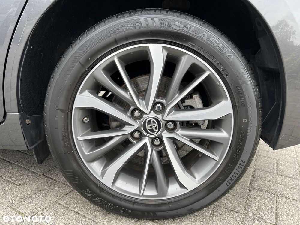 Toyota Verso 1.8 Prestige MS EU6 - 26