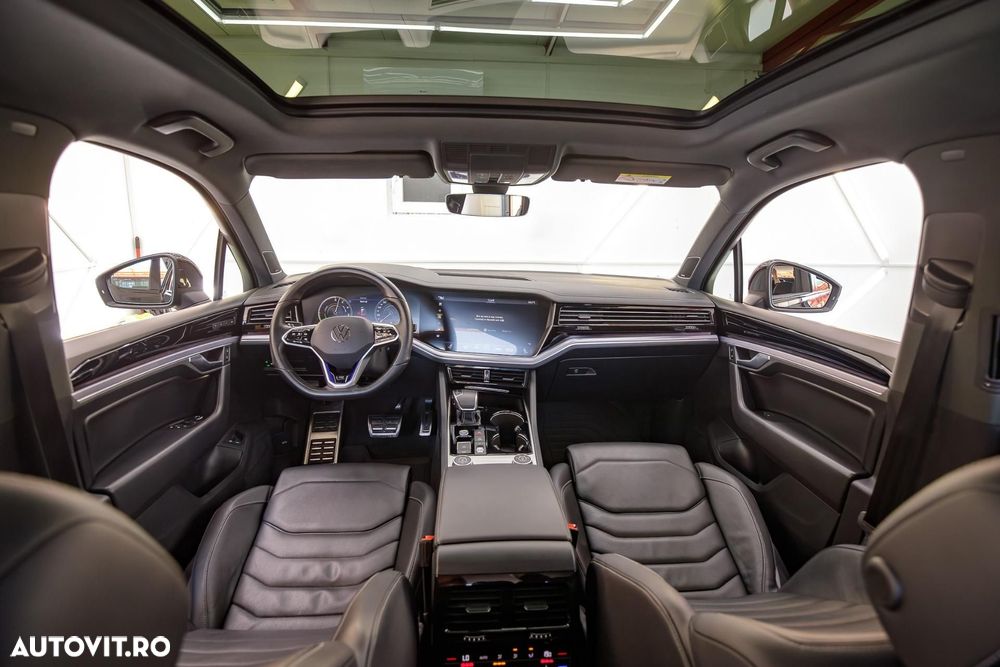Volkswagen Touareg - 11