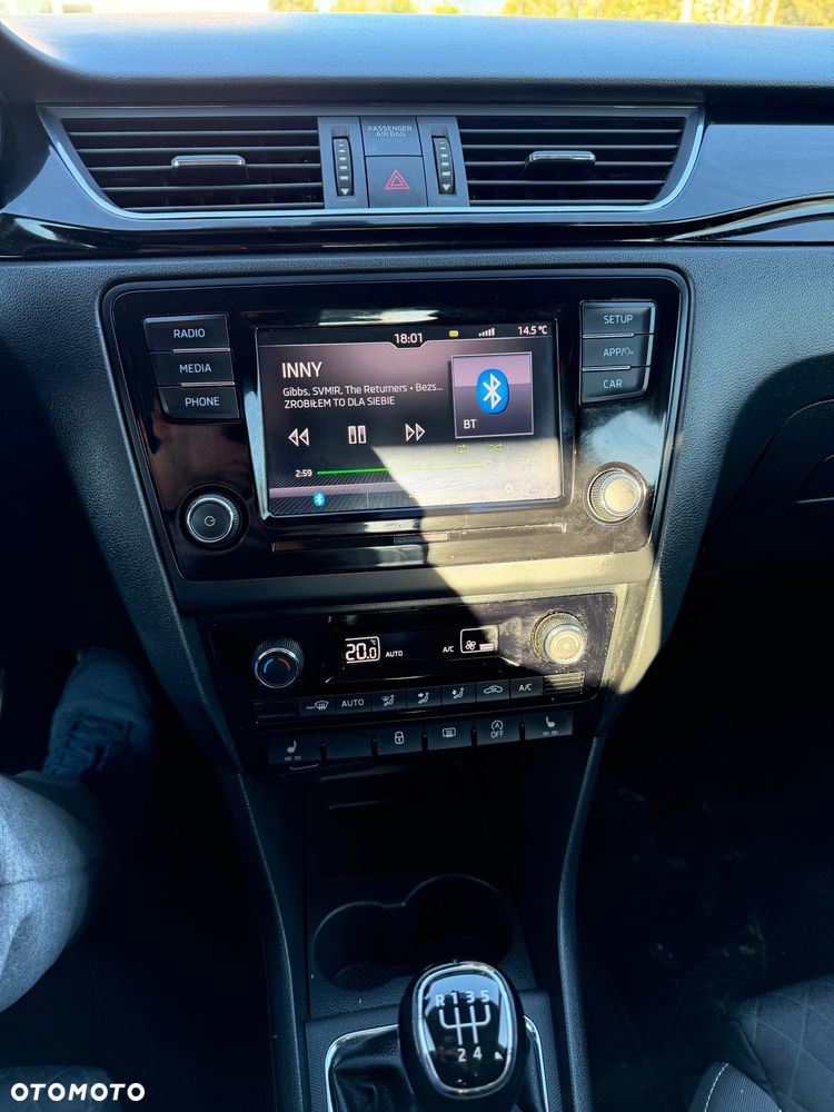 Skoda RAPID 1.0 TSI Style - 17