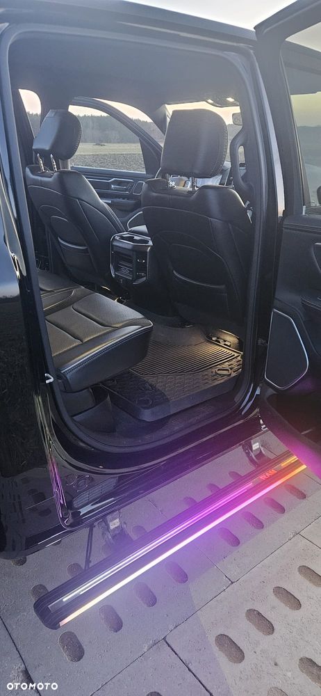 Dodge RAM 5.7 4x4 - 14