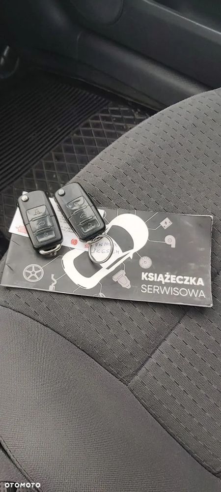 Volkswagen Passat - 15