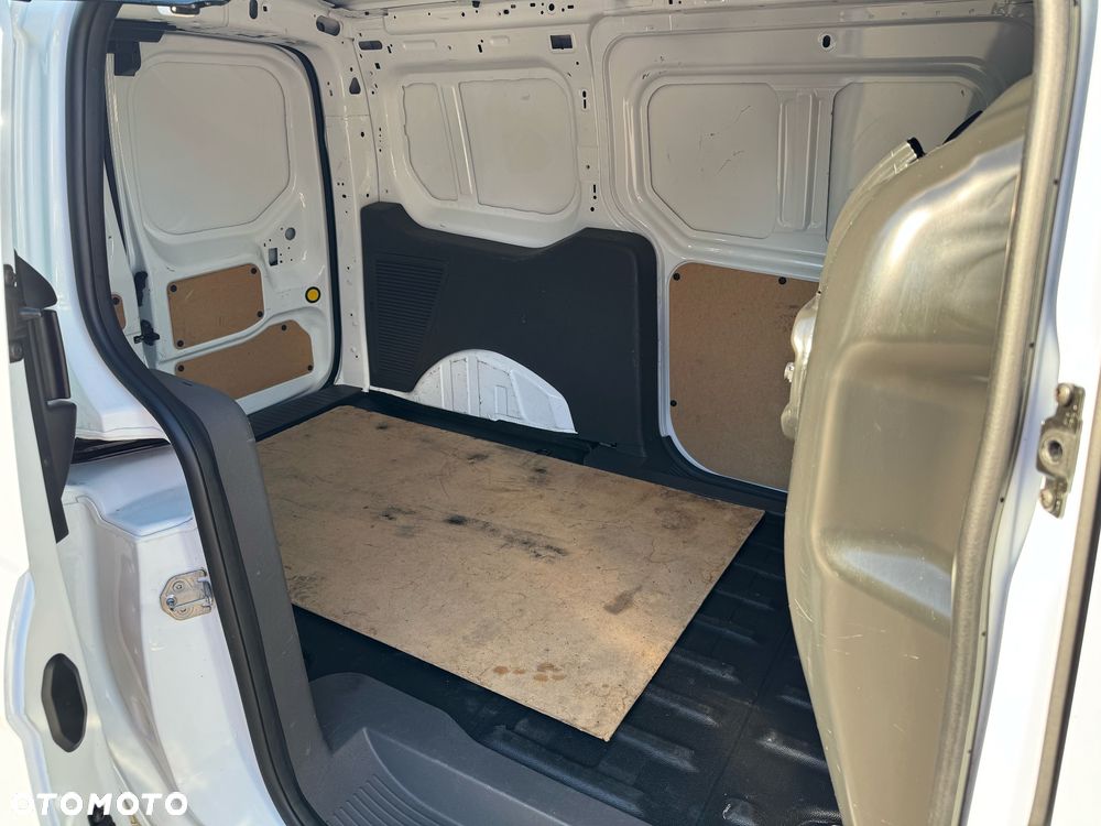 Ford Transit Connect - 11