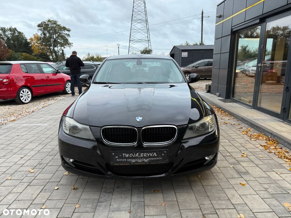 BMW Seria 3 318i - 3