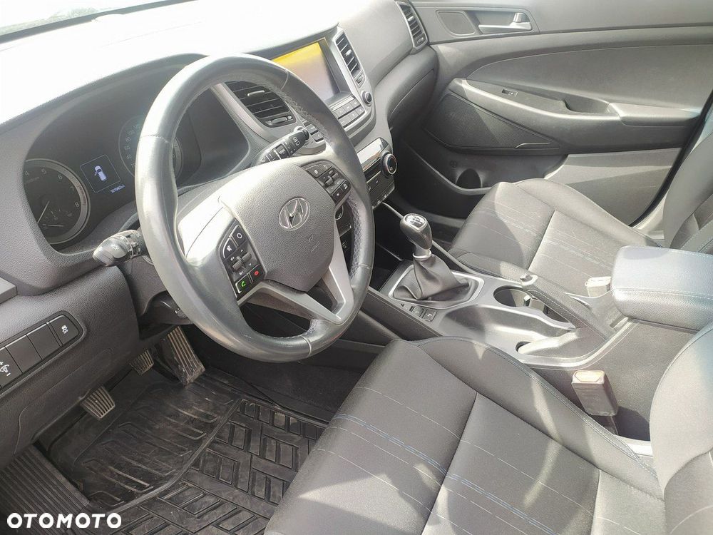 Hyundai Tucson - 8