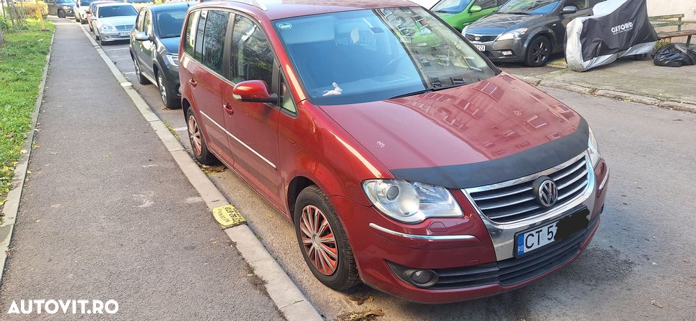 Volkswagen Touran 2.0 TDI DPF BlueMotion Technology Comfortline - 1