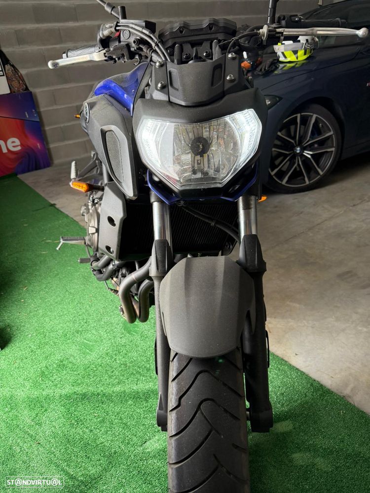 Yamaha MT-07 - 4