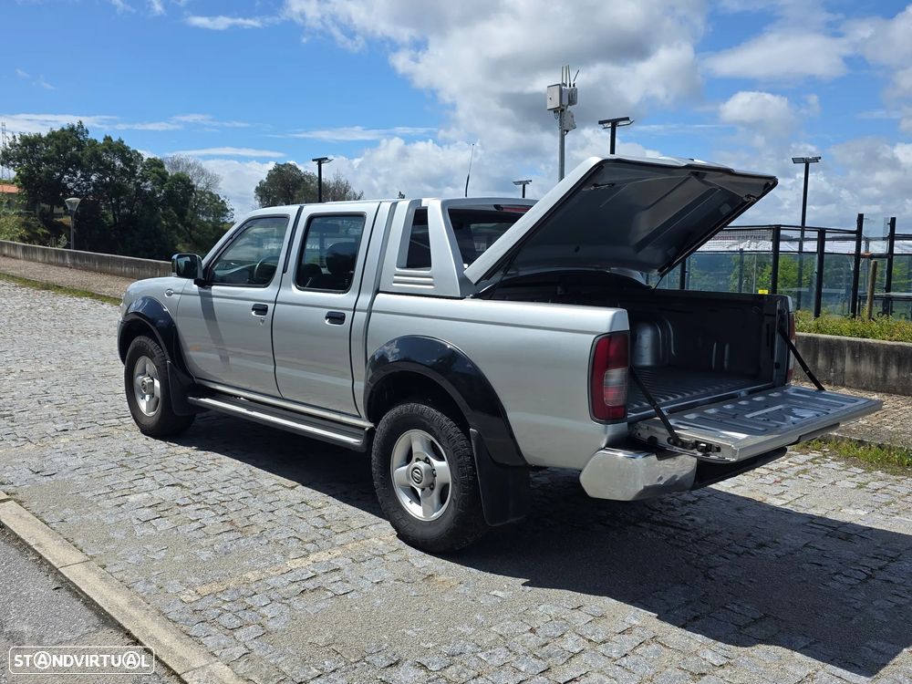 Nissan Navara 2.5 TD CD Look - 6